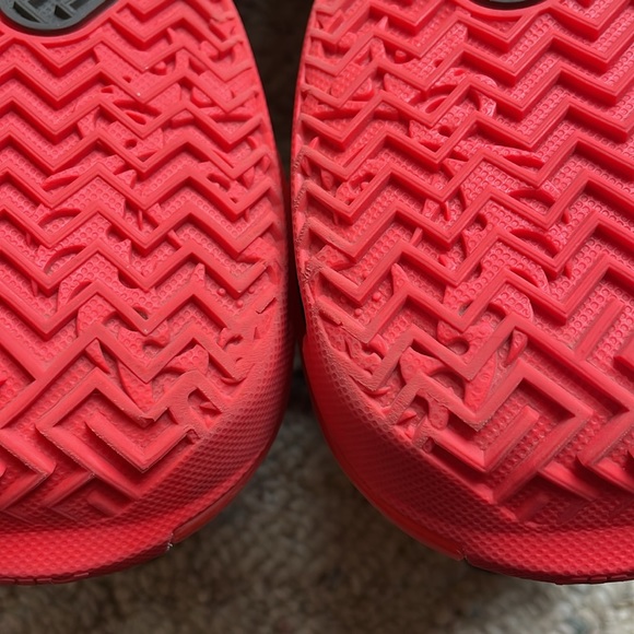 LeBron James Size 8 Basketball Witness VII shoes - Picture 8 of 8